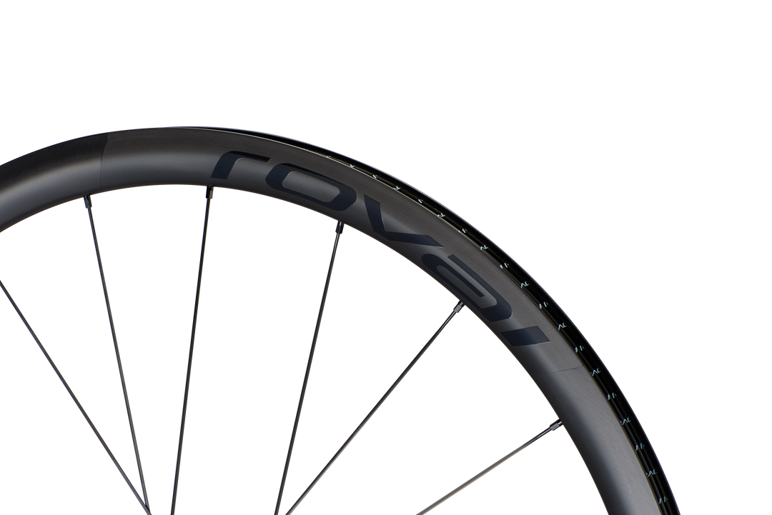 ALPINIST CLX REAR HG SATIN CARBON/GLOSS BLK 700C
