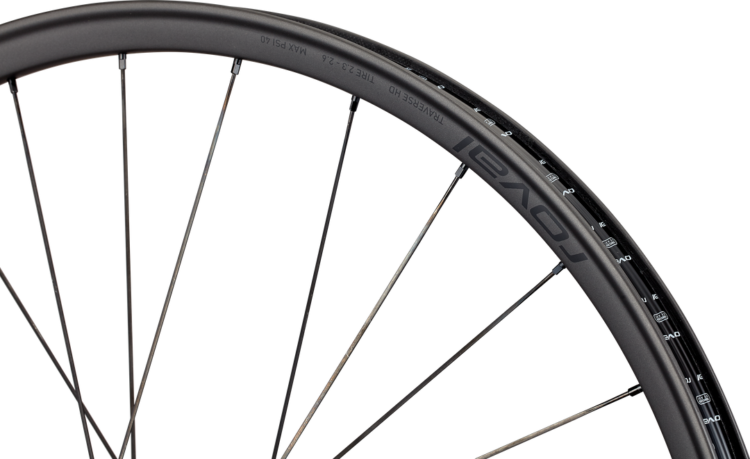 Roval Traverse HD 240 6B Satin Carbon/Gloss Black 27.5 Rear 28H