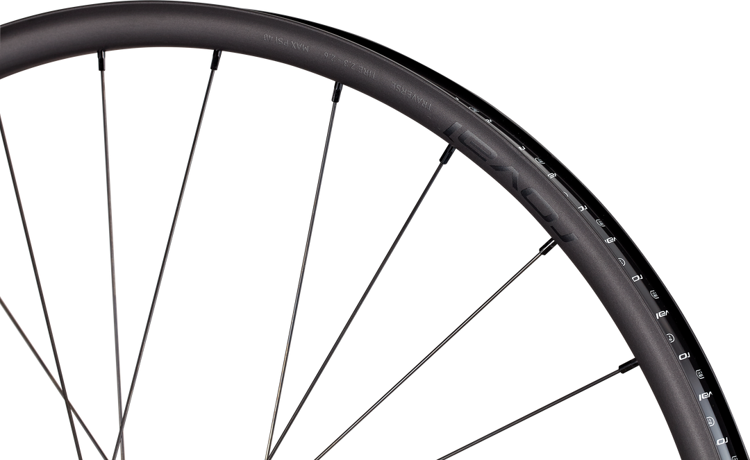 Roval Traverse Alloy 350 6B Black/Charcoal 29 Front 28H