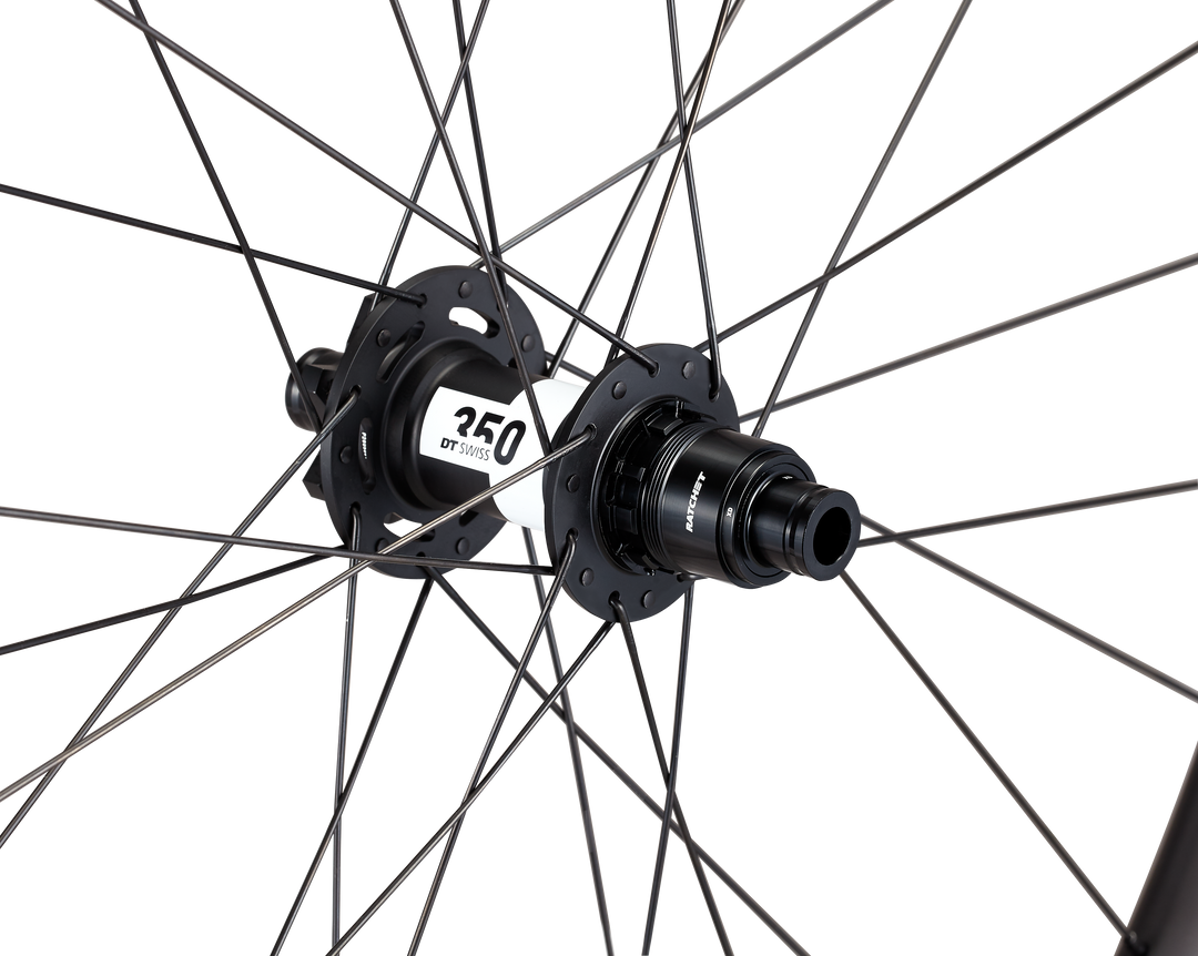 Roval Traverse Alloy 350 6B Black/Charcoal 29 Front 28H