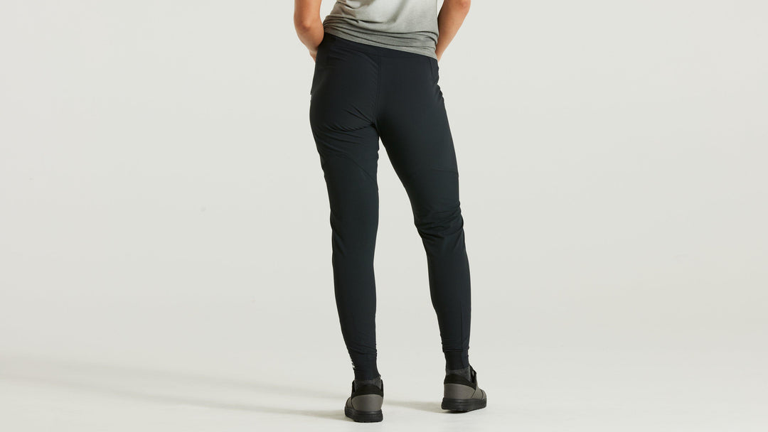 Trail Logo Pants 34