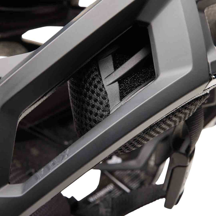 Fox Proframe RS Helmet - Matte Black