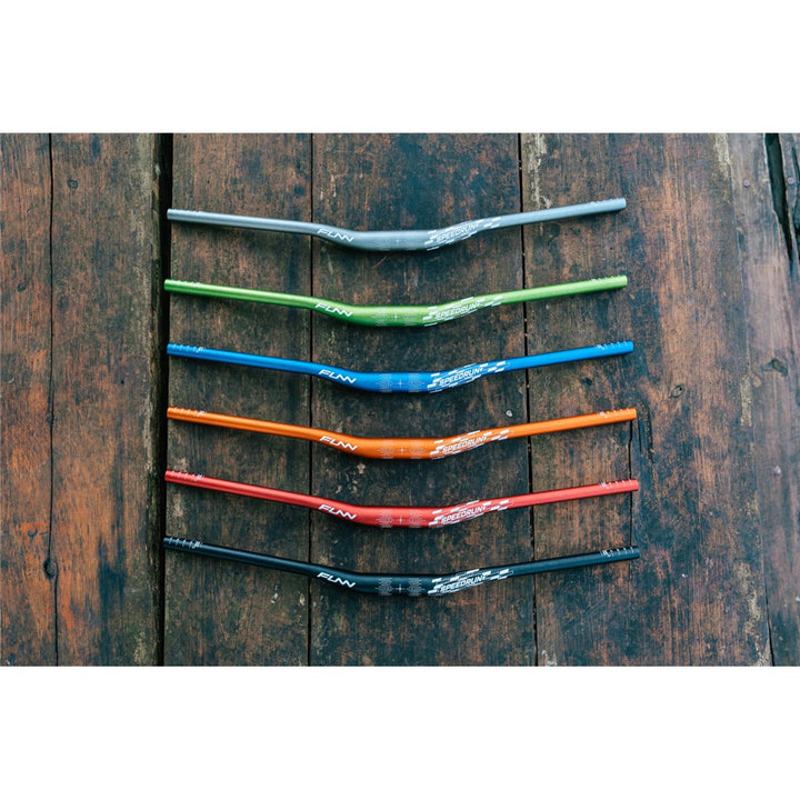 Funn Handlebar - Speedrun 31.8mm 680mm - 19mm Grip - Black