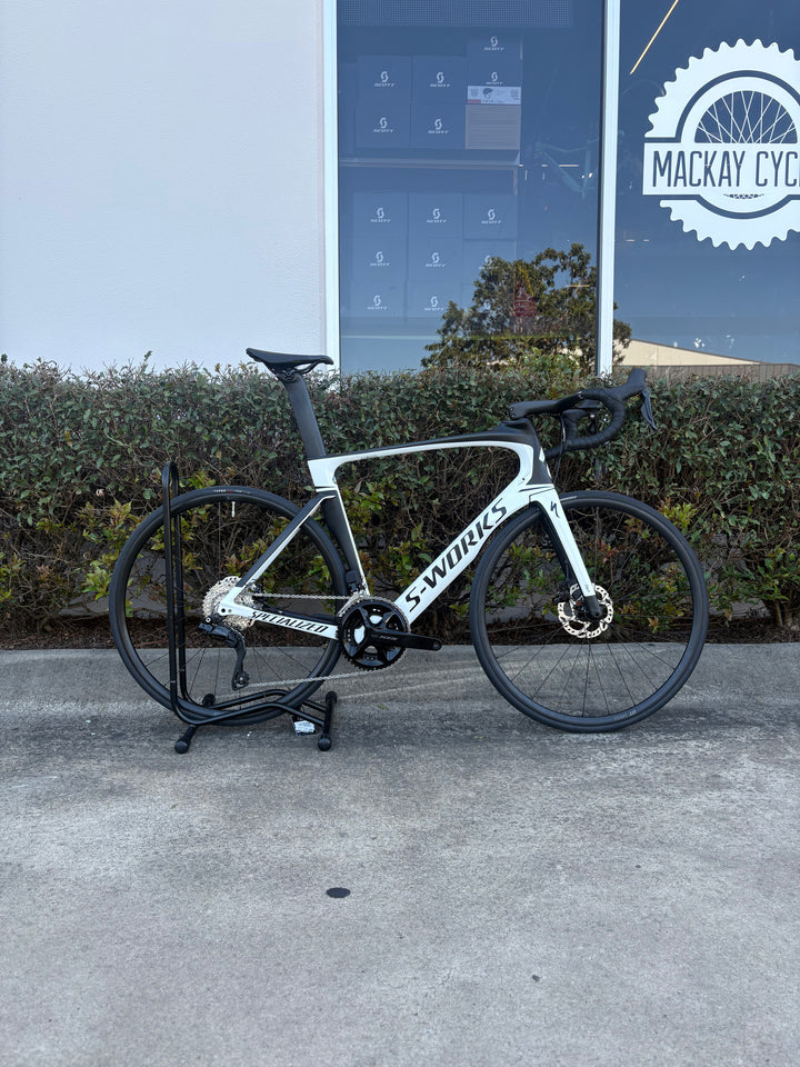 S-Works 2018 Venge Vias - 105 Di2 12-speed