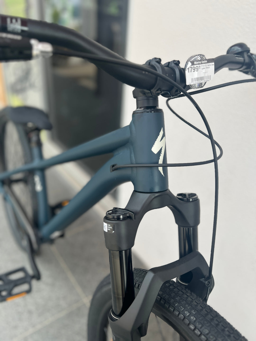 P.4 27.5 Satin Deep Lake / Birch