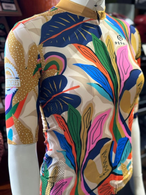 MC Short Sleeves Slim Cut Jersey - Women's Leaves and Flower
