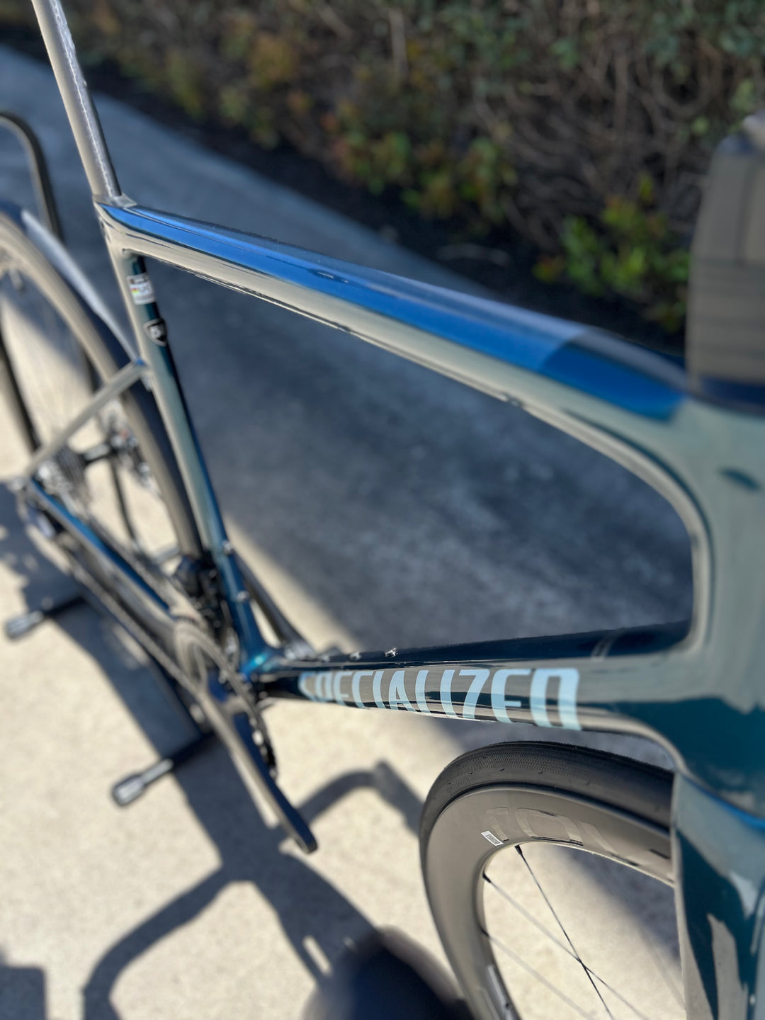 Tarmac SL8 Expert - Ultegra Di2 Gloss Deep Lake Metallic / Green Pearl Over Seafoam