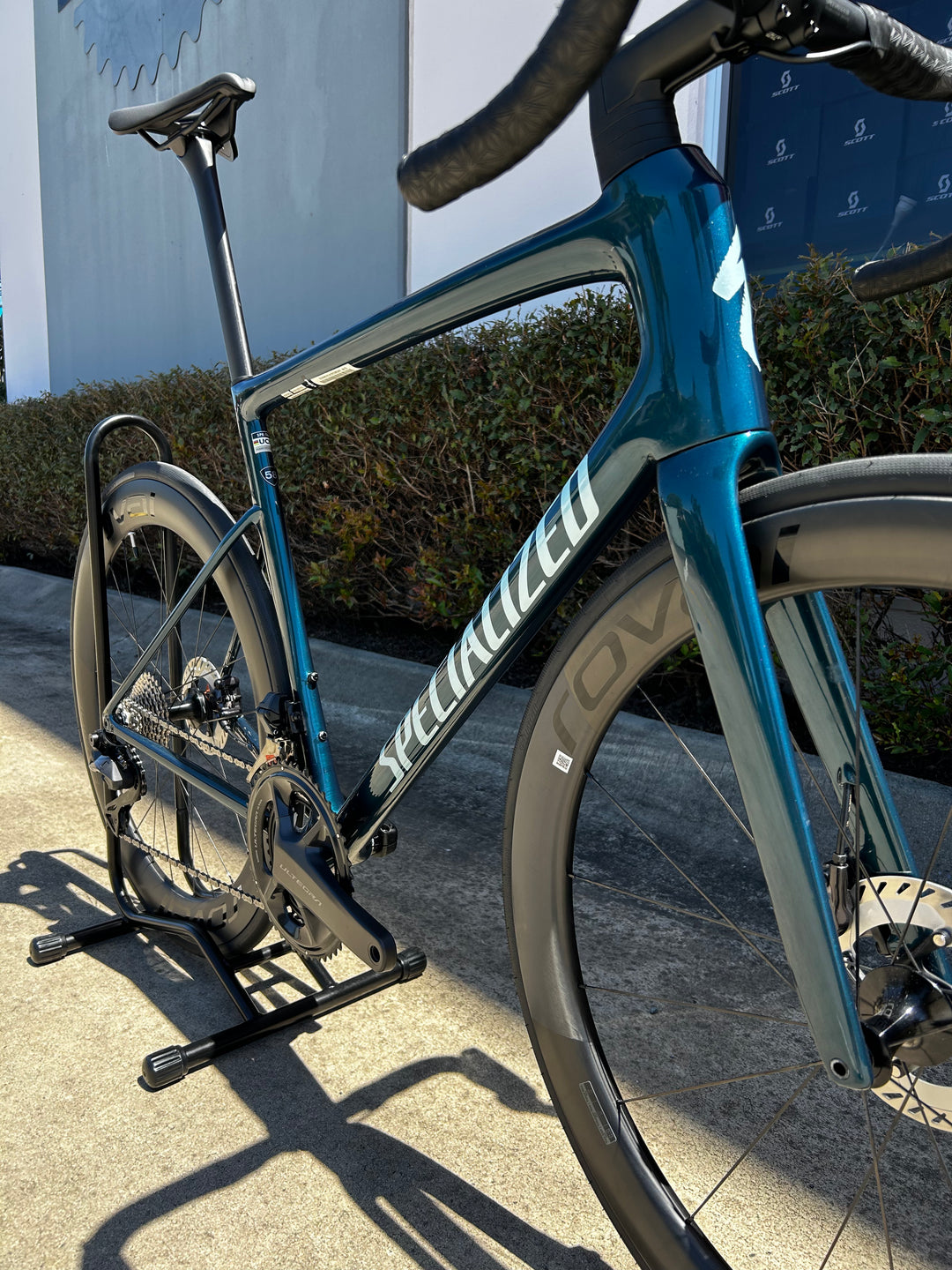 Tarmac SL8 Expert - Ultegra Di2 Gloss Deep Lake Metallic / Green Pearl Over Seafoam
