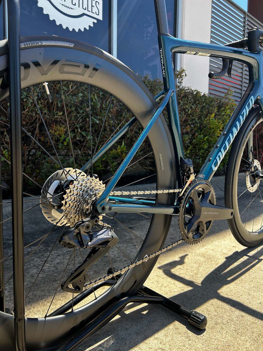 Tarmac SL8 Expert - Ultegra Di2 Gloss Deep Lake Metallic / Green Pearl Over Seafoam