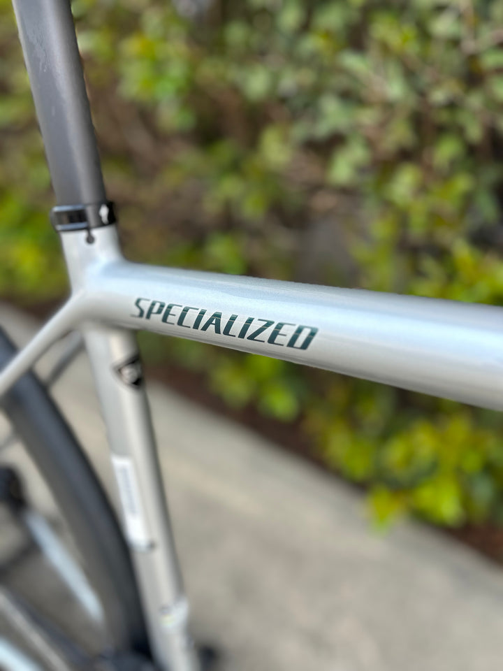 Aethos Pro AXS – Shadow Silver/Emerald Metallic