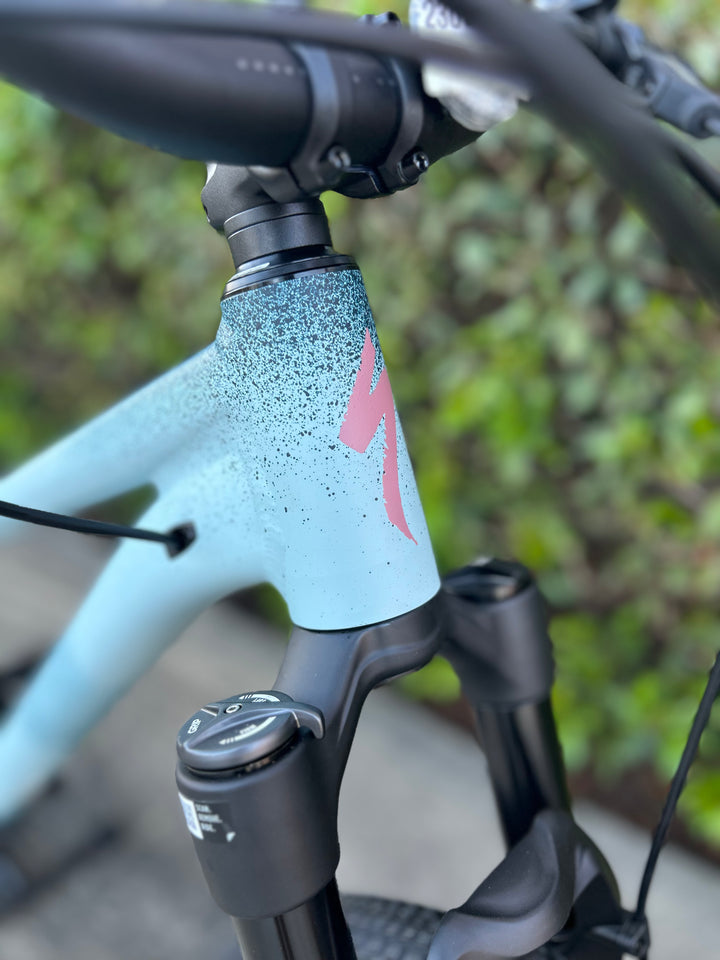 P.3 26 Satin Sea Foam / Cast Blue Diffused / Dusky Pink