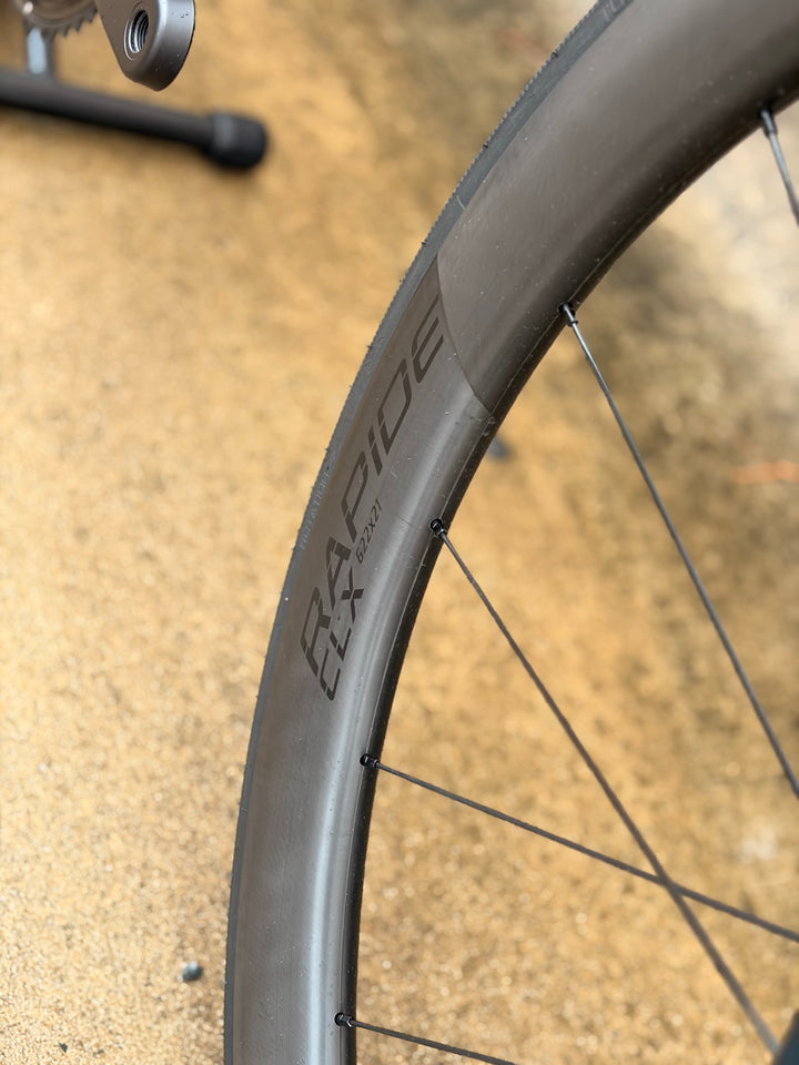 Tarmac SL8 Expert - Ultegra Di2 Gloss Deep Lake Metallic / Green Pearl Over Seafoam