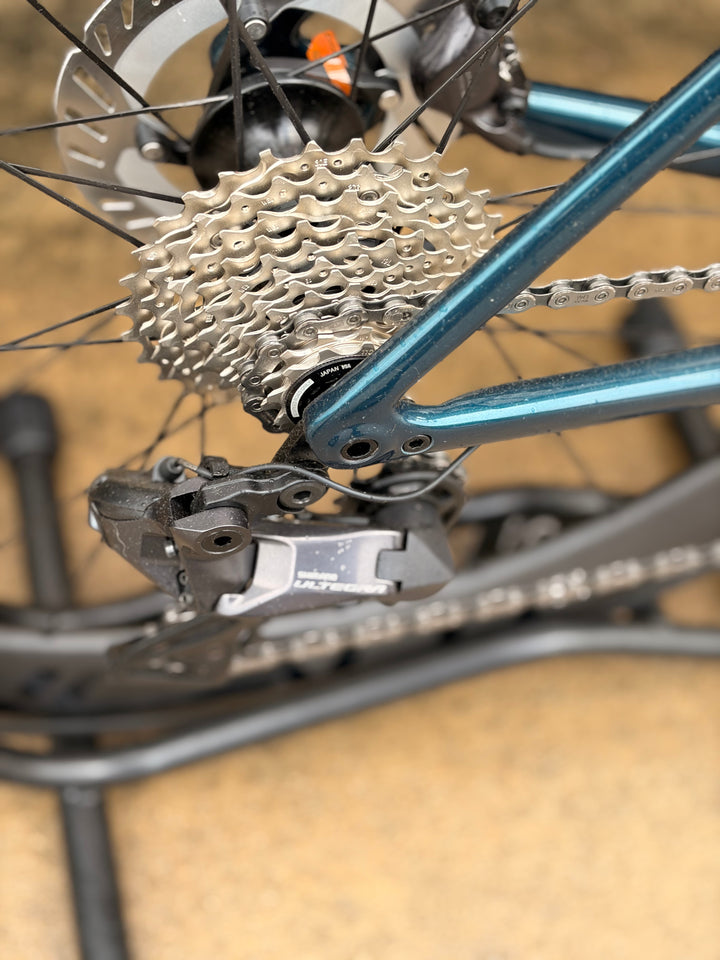 Tarmac SL8 Expert - Ultegra Di2 Gloss Deep Lake Metallic / Green Pearl Over Seafoam