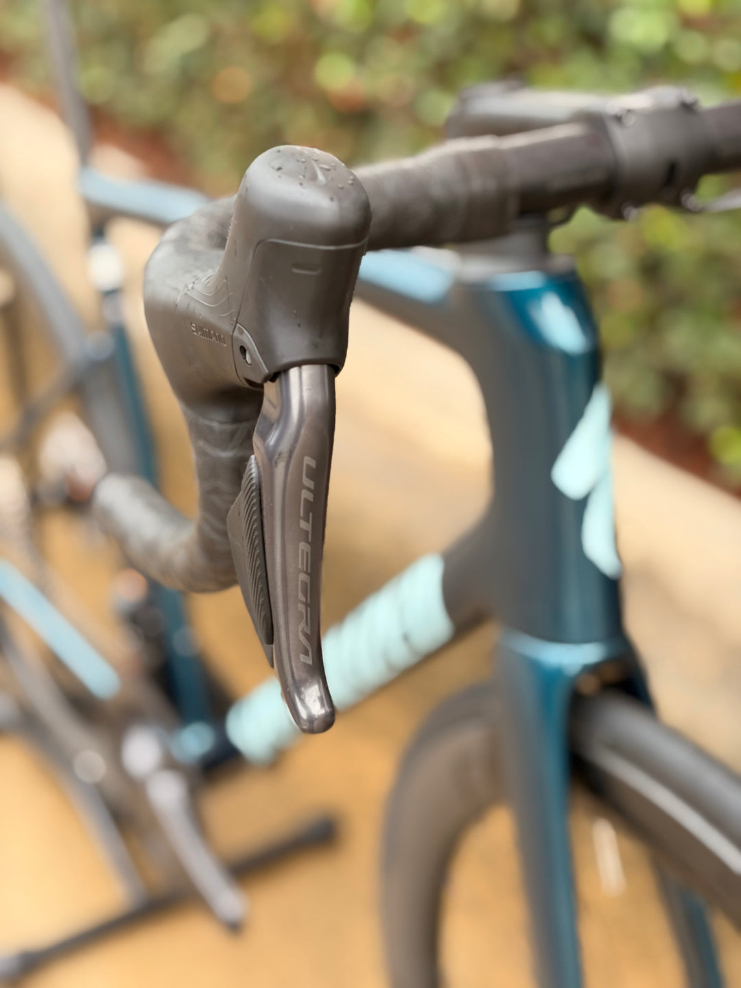 Tarmac SL8 Expert - Ultegra Di2 Gloss Deep Lake Metallic / Green Pearl Over Seafoam