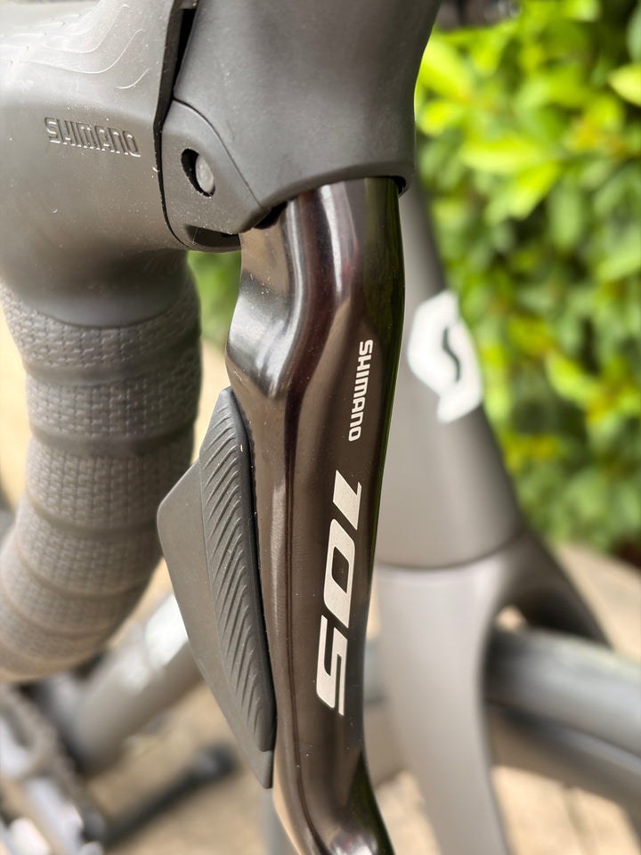 Addict 30 Bike Carbon Black