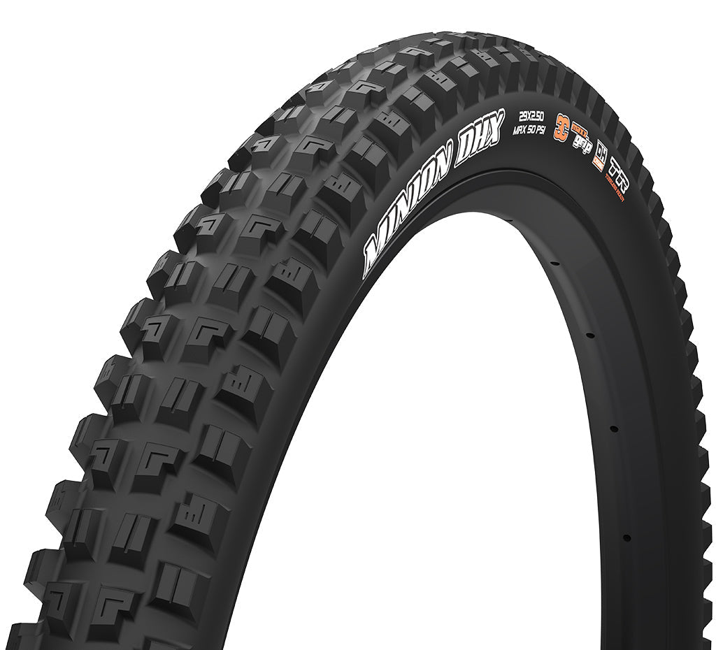 MAXXIS Minion DHX 27.5x2.50 3C MaxxGrip DH — three-quarter view
