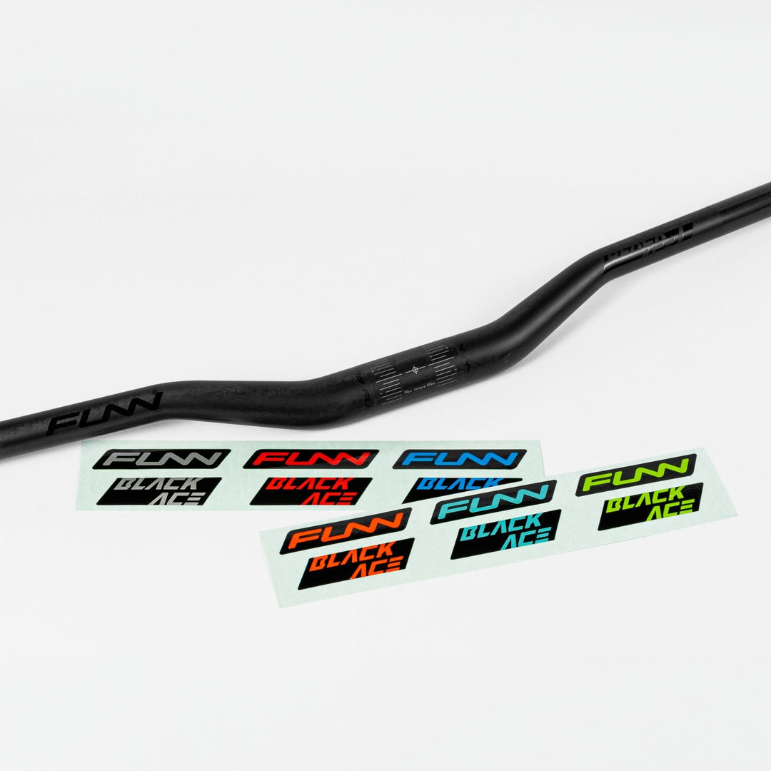 FUNN Handlebar - Black Ace Gen 2 Carbon - Ø31.8 / 785mm / 30mm Rise - funn-black-ace-carbon-handlebar-black-30mm-241420.jpg