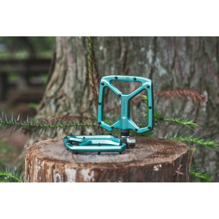 FUNN Pedal - Python V2 Flat Alloy - Includes Long Pins — F_Action_Python_007.jpg