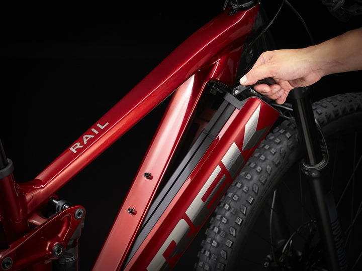 Rail 5 Crimson/Lithium Grey - Mackay Cycles - [product_SKU] - TREK